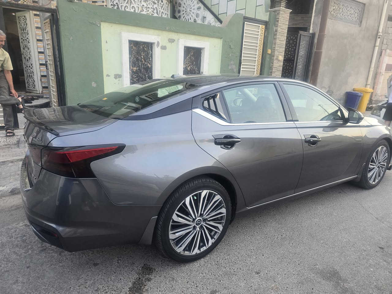 🚘 للبيع نيسان ألتيما 2023 – SL
• فئة SL
• وارد أمريكا 🇺🇸
• بدون إيربك
• بدون شاصي
• بدون دواخل
• جديدة ونظيفة جدًا ✨
• الممشى: 28 ألف ميل
• الجاملغ والبنيد تبدل
• رقم أربيل
• المكان: البصرة
• نريد تخويل

💰 السعر: 168 ورقة

📞 اتصال أو واتساب:
***********

السيارة جاهزة للفحص، والجاد يتفضل.
