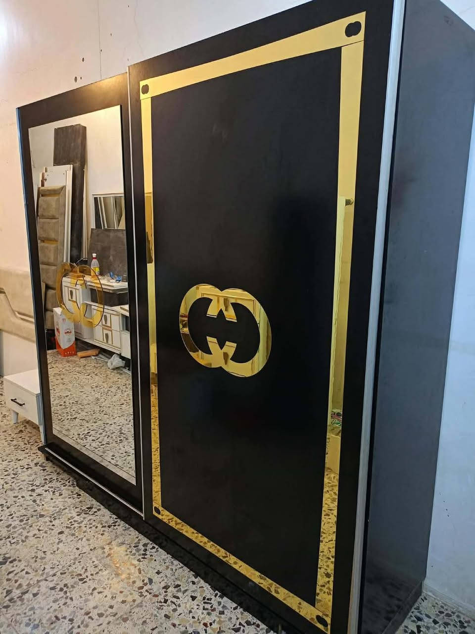 ماكو تفاصيل • غرفه اخشاب • ميز تواليت