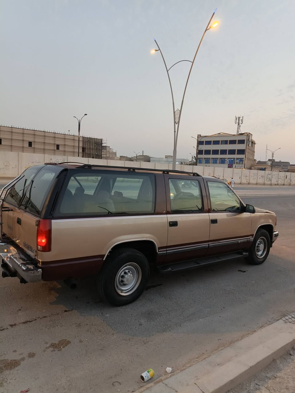 السلام عليكم اخوان
شوفرليت بهبهان فحل 8 برغي طبله وفنر مديل 1995 مكفوله من الضربه ولكص ونقل جثه ولعيب شرعي محرك 350 كير 1000 واكسن شرط كارتون حداده 100 بل100 دواخل انضاف تخم تاير برجستن جديد تبريد عاطل الكمبريسر فقط السعر 38 رقم بصره تحول ثاني يوم العنوان البصره الهاتف ***********
