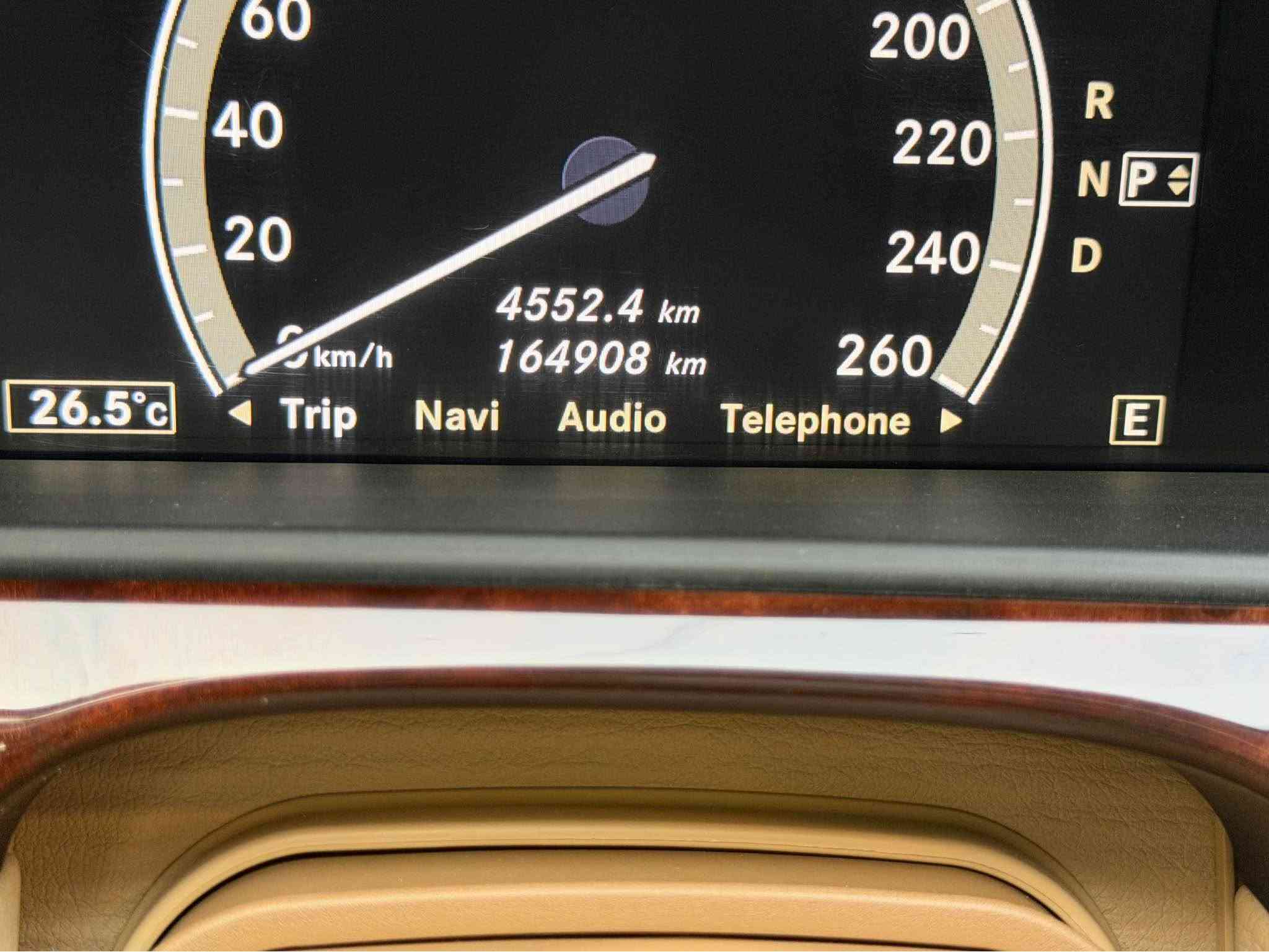 ‎ Mercedes Benz S550 Town Turbo لارج vip
اخوان السيارة استلام شركة مارسيدس بالمانيا
........................................

‎‏‎سياره فول مواصفات 
جديده بمعنى الكلمة كلشي بيه بلادي )
‎‏‎موديل2012 
‎المواصفات:
‎ ابواب شفط
‎ كاميرة خلفية 
‎حساسات امامي و خلفي 
‎صندوق كهرباء 
‎باب لارج (رئاسي)
‎بردات (5)
 ‎ بانوراما
‎بصمه تشغيل 
‎بريك بصمه
‎رادارت امامي جوانب 
‎صندوق شفت كهرباء 
‎کشنات تدفئة وتبريد خزن 5 ابواب بصمه
‎سي دي جنجر ٦ اقراص و ديفيدي
مكينة (8 سلندر 
‏‎كشنات دينمك (متحركة)
‎تحديد سرعة و لمت سرعة
‎ لايتات زينون  بك لايت ليد
‎لايتات دوارة تتحرك مع السيارة عند استدارته 
‎دبلات كهربائي حسب رغبه تريد سيارة عالية و ناصيه 
‎حزام سلامة (سحب) اوتوماتيكي
‎و بعد كثيير من المواصفات المامذكورة.
‎‏رقم بغداد بأسمي 
‎مكاني بغداد   __ السعر 235  ورقه  
*********** بغداد, العراق
