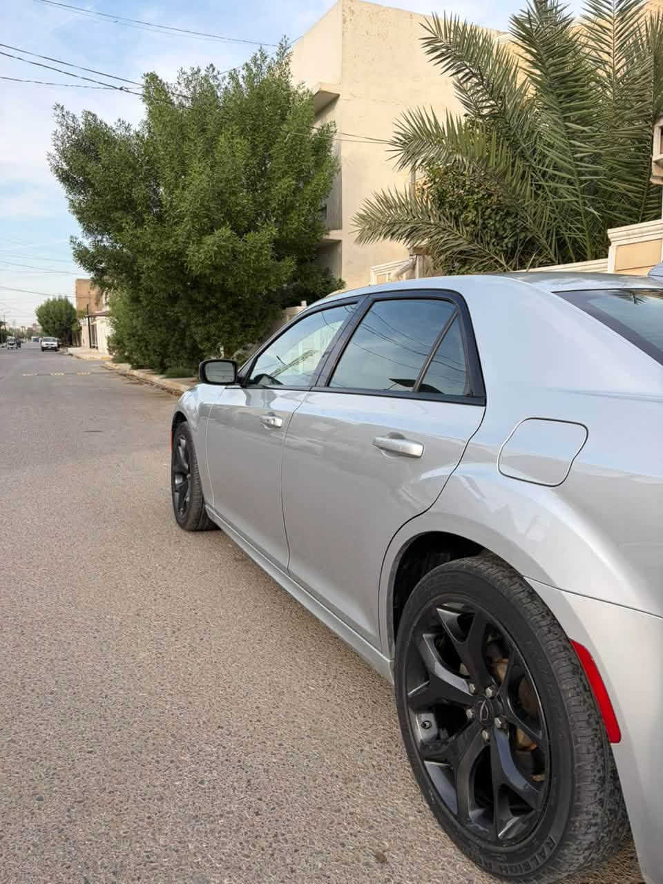 كرايسلر 300s • ٦ سلندر ٣٦٠٠ • رقم اربيل