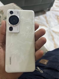 هواوي P60 برو ذاكره 512 العشوائيه 12 نظيف جدا جدا كامل ملحقات البطاريه...