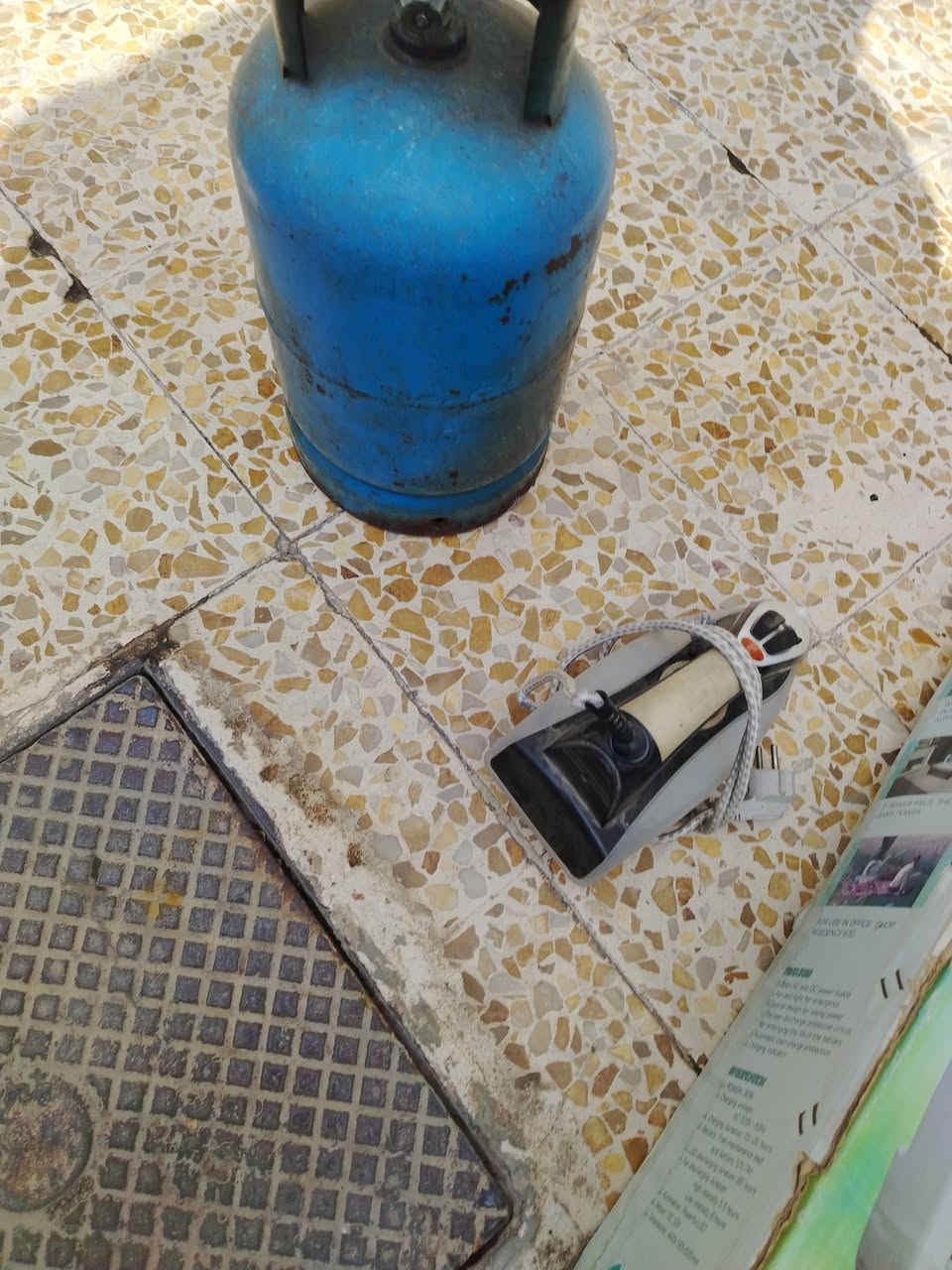 للبيع اوتي شغاله قنينه بس غاز بانكه شرط شغل كلهم ٢٠ الف العوان موصل
