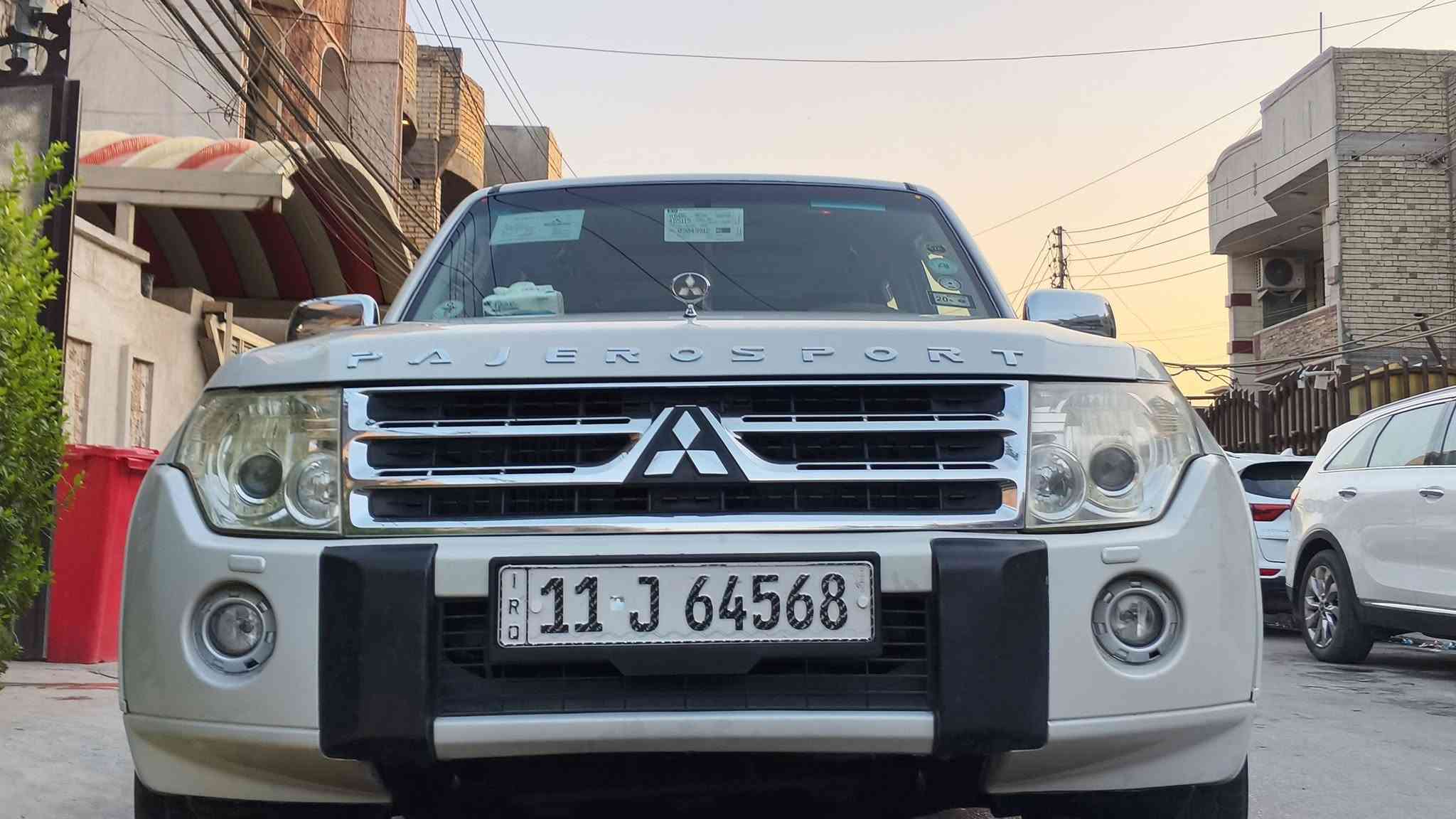 ‏باجيرو 2010
‏حبتور مكينه 3500 
‏هزه جديده سنويه جديده السياره بأسمي استخدام عائلي موجوده الصور مال سونار  
‏كير مكينه خير من الله 
‏تخم تاير فول ١/١ 
‏بدون لغد بدون شاصي بدون ايرباك 
‏مكان السياره بغداد 
‏السعر 118 وبيها مجال للشراي
‏للاستفسار الهاتف : *********** 
‏للاستفسار واتساب :*********** 
‏
