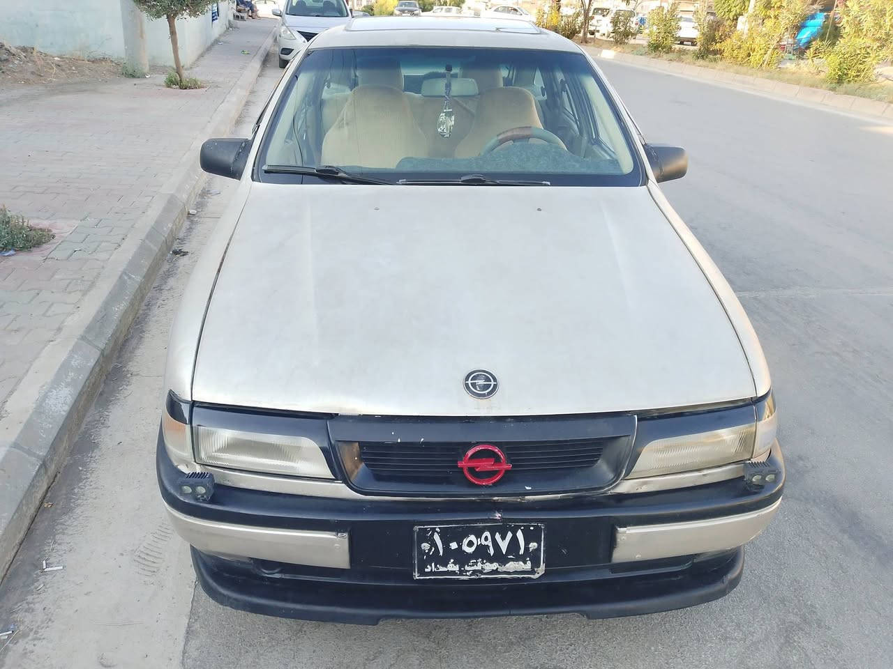 ئۆپڵ ڤیکترا مۆدیل 1992 علوج ماڵی مەدەنی بەشەرت مەکینە 20 یفلۆ کەپس گێڕ مەکینە بەشەرت لایت فڵچە گەرمی پاوەر کلاج یستۆپ برێک بەشەرت موسو بڕاوە بەشەرت چوار بەرەدەرگای لۆک جامی نەشکاوە هەرچوار چام سەرچۆپی دەرگاو سنوقی دائەخری شوێن ڕانیە سێحر قفڵی 9 گەڵا ***********
