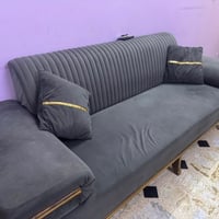 تخم للبيع استخدام قليل +طبلات وسطيه +ميز بلازمه كلهم للبيع بسعر ٣٥٠قفل...