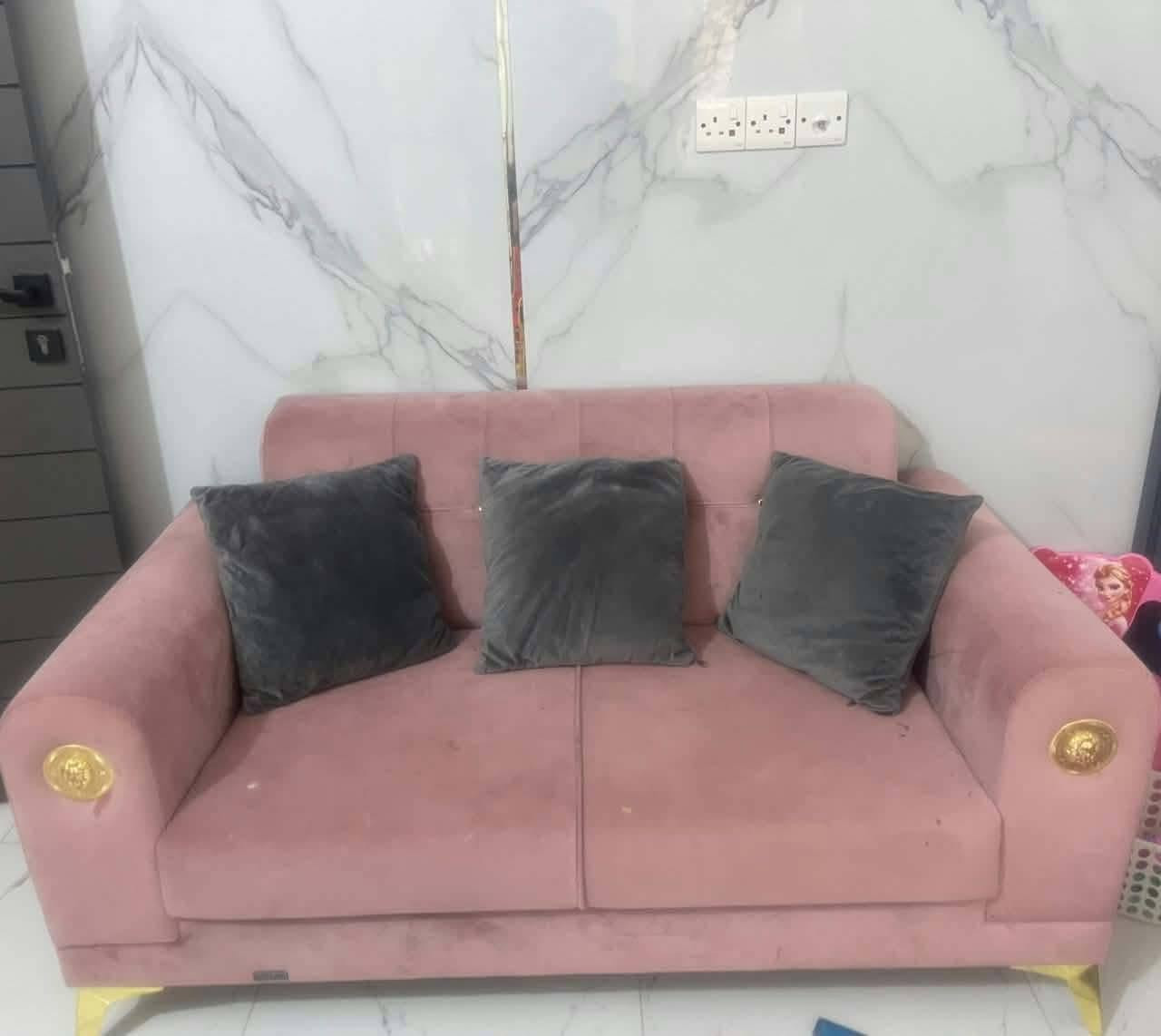 ٧ مقاعد • ديوان نضيف • قريوله طفل