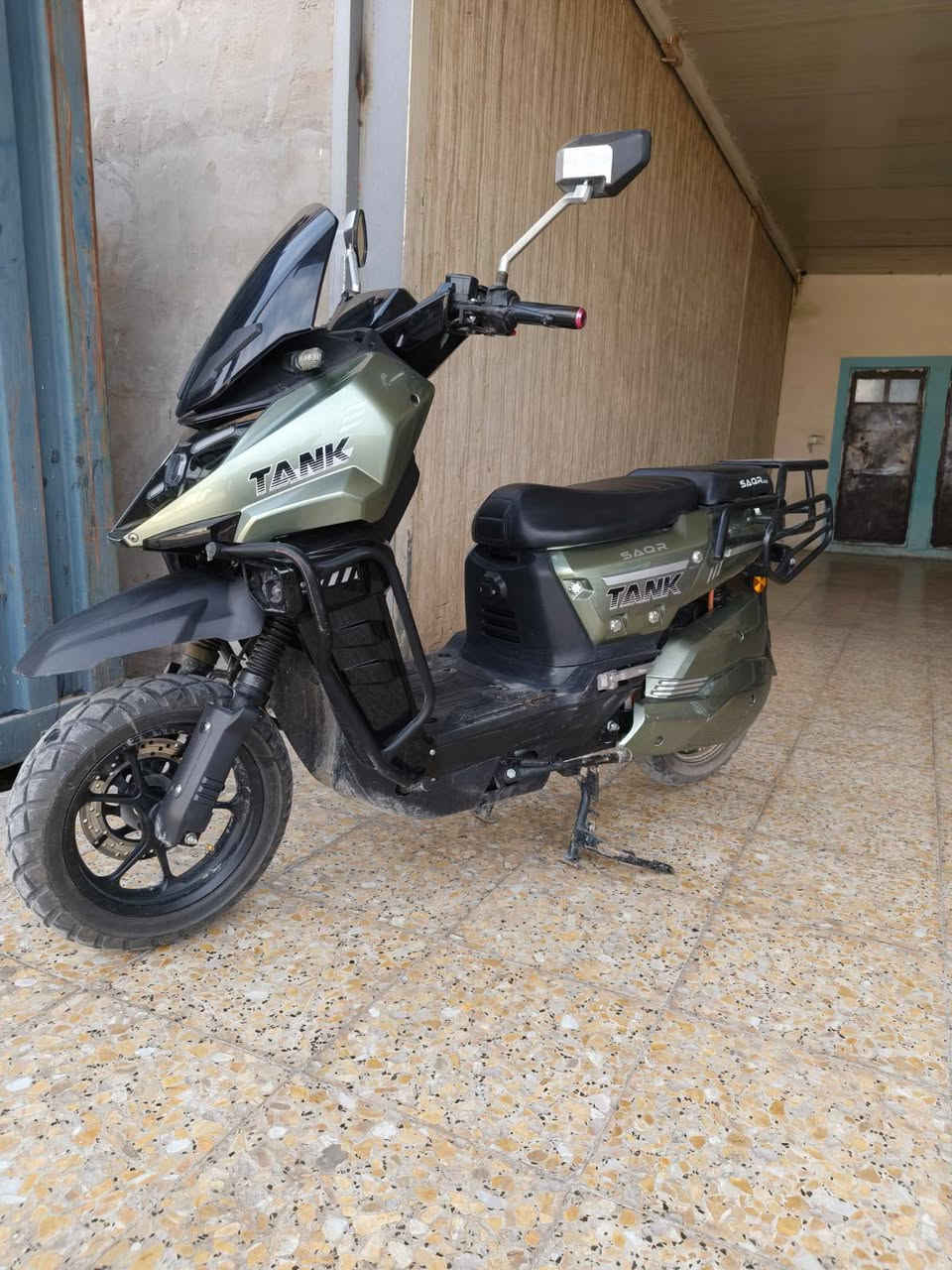 موديل 2025، محرك 2000W قوي مال طلعات جبلية وطرق تعبانة، تايرات عريضة نقشة جبلية وثبات عالي، بريك دسك امامي وخلفي، حمايات حديد كاملة امامية وخلفية، لايت LED امامي قوي، شحن اقتصادي تمشيك 50 كيلو الى 60
سرعتها 65حقيقي بل ويز السعر 1300 
مكاني بغداد ابو غريب للتواصل ***********
واتساب
