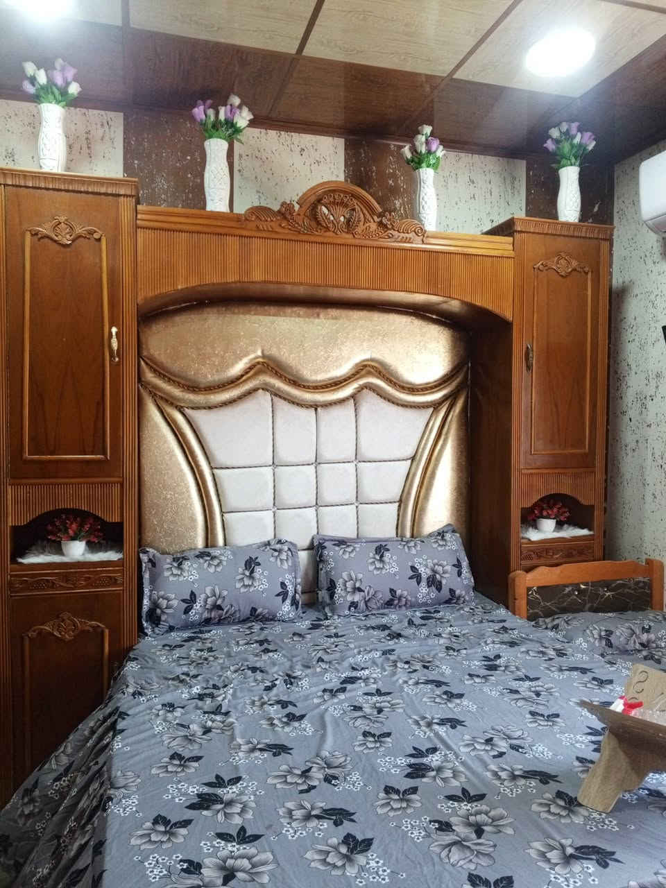 سلام عليكم غرفه نوم للبيع سعر اتصل عل رقم  ***********
