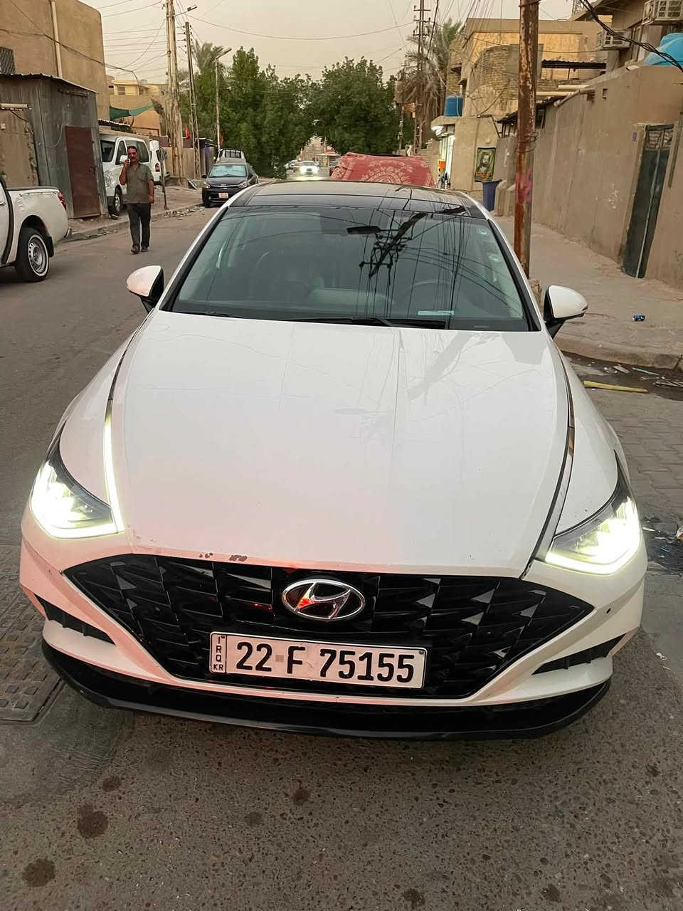 السلام عليكم
سوناتا  2021
سيارة فول مواصفات بنوراما 
سيارة ضررها مثل ما موضح بصور الحادث
من امريكا سيارة دون صبغ 
ومكينة مفتوحة 
تحوليل مباشر 
مكان بغداد الجديدة 
السعر/150 $ وبيا مجال 
- [x] للتواصل/***********
