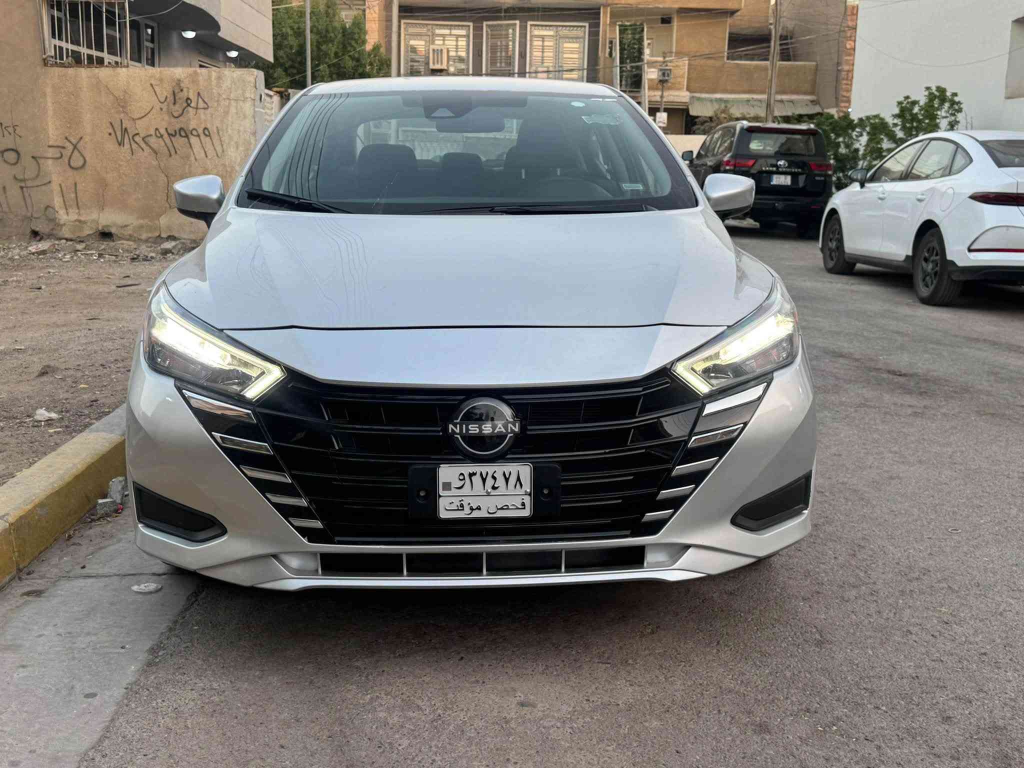 سلام عليكم فيرسا ٢٥ حرة دخولها باسمي حادثها طخات صار بيها صبغ مكاناتواكو مكانات كلير اعتبرها حزام ناشر صورها بالتصليح بدون دواخل بدون شواصي ابوابها بلادية حتى ما مفتوحة السيارة شغالة وتمشي بامريكا ماشية ١٢ فقط 
رادارات جانبي وامامي 
شاحن وايرليس 
بصمة 
حساسات 
شاشة كبيرة 
تحديد مسار 
بجم ليد 
توقف ذاتي
بدون رقم سعرها ١٠٩ ورقة مكاني الدورة  ***********
تترقم جميع المحافظات وسعر الرقم ١٣ ورقة فقط
