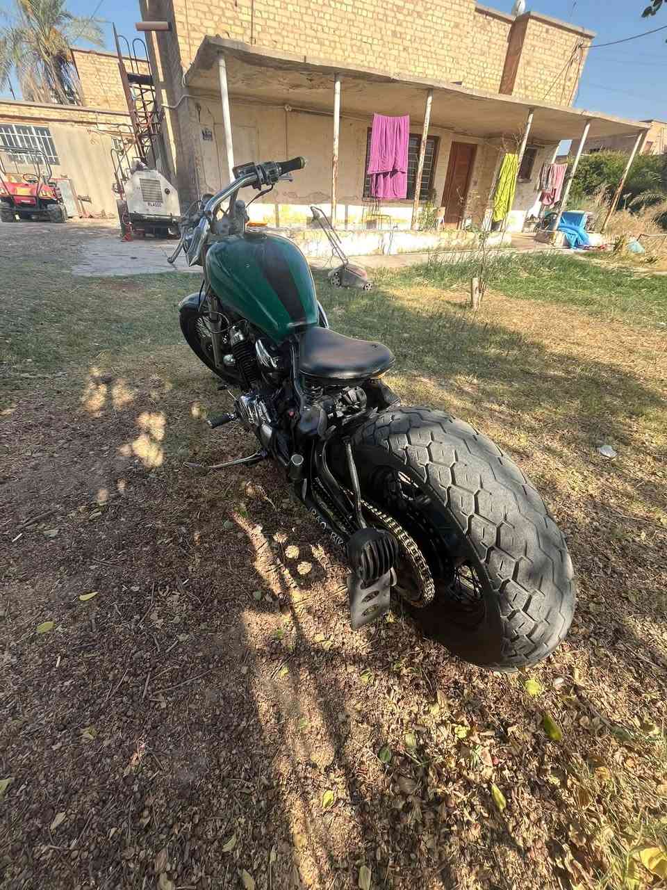 هونده ستد ببر400 مكينه مكفوله الدراجه نكره بيها نواقص بسيطه حيل مابيها اوراق السعر ٩٥٠ مكاني بغداد 
***********

