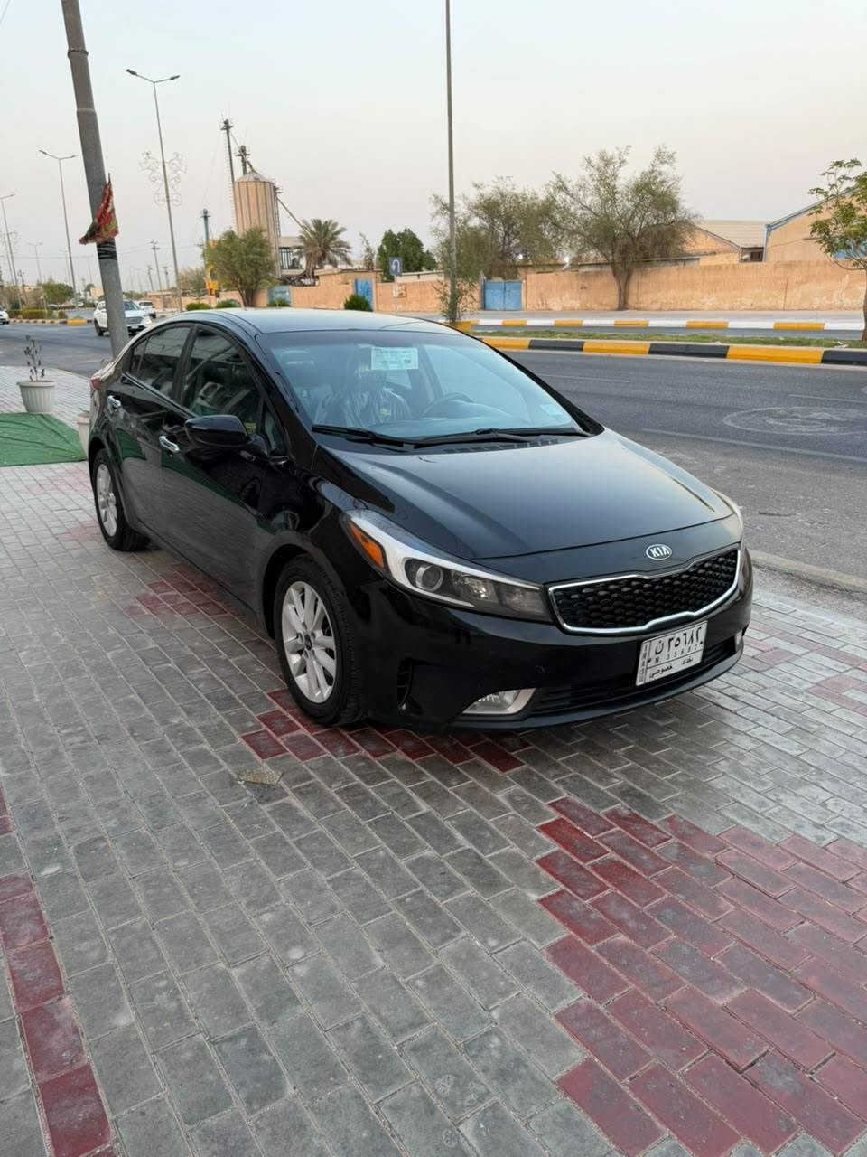 سلام عليكم للبيع فورتي ١٨
سياره كفاله عامه فقط دوس صبغ

مكينة 2000 دوش

ليبل واحد 

موصفات شاشه كبيره كامره

وداخل سياره كارتون 

كشنات تتفه سياره جاهزه من كلشي

كير مكينه حداديه تبريد تخم تاير كفاله 

منضومه زنون عالي ناصي

سياره جديده كلش رقم بغداد سنوية 2030

مكان السياره كربلاء السعر 103

***********

***********
