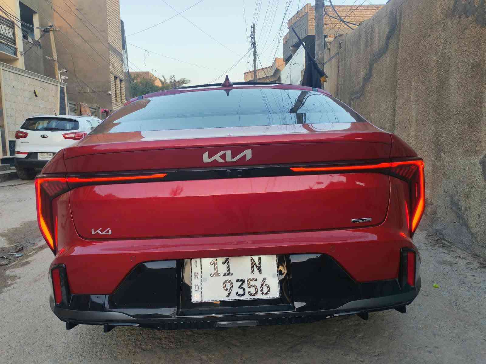 كيا K4 موديل 2025 جيتي لاين فول 1/1 ماشية 12 الف محرك 2000 دوش الحادث موضح ايرباك   كلها ليبل واحد بدون تبديل بدون دواخل السيارة حلوة وجديدة جيتي لاين 1/1 فول بصمة بانوراما شاشة متصلة دجتل رادار امامي وجانبي سايد بريك بصمة شحن لاسلكي كشنات جلد كرسي كهرباء وتدفئة اشاير بل مري قيادة ذاتية التوقف ذاتي ولا گلوب مشتغل بل  - للاستفسار - رقم ***********
