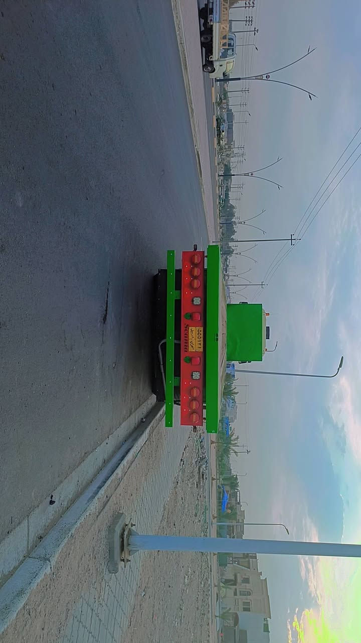 السلام عليكم عربانه للبيع أوربية تخم تاير جوبلس برميل ورحمه فوك فول جنر كهربائيت كامله للاستفسار *********** السعر 65 وبيه مجال
