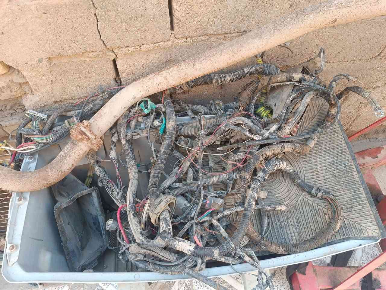 سلام عليكم غراض جلي موبل تفصيخ سبير. ثلاجه تبريد  ضفيره 
مال سياره  مرايات. دشبول    جام موطير.  بطاين الوره صدر وصدر  صلنصه جديده ربل باب زينات يعني *********** موبيل
