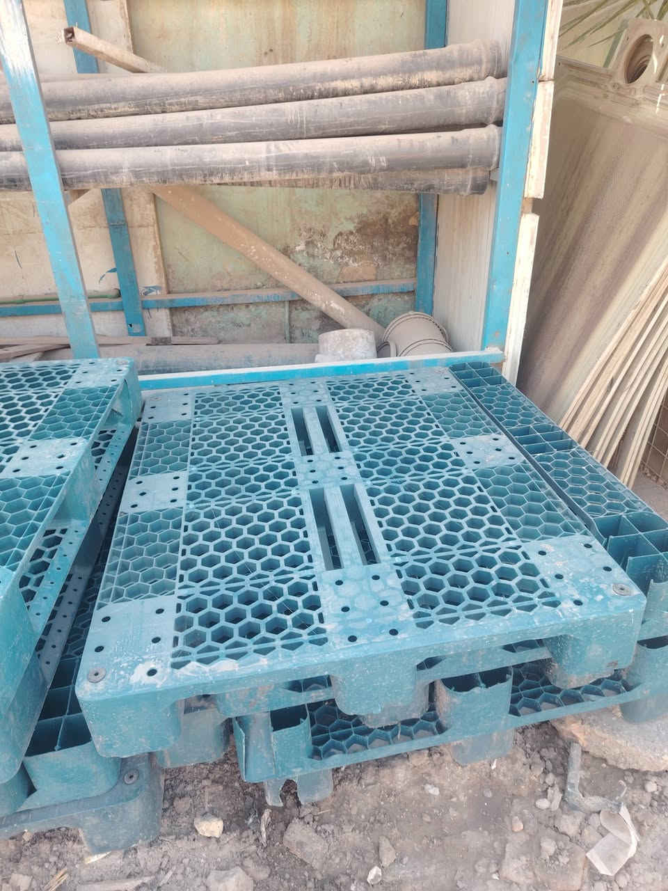 سكيب بلاستك قياس 100 * 120 للبيع
***********/بابل
