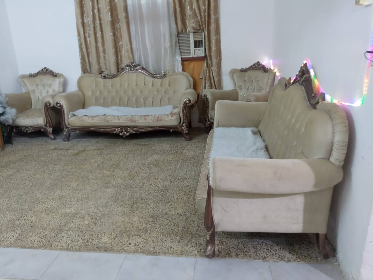 سلام عليكم تخم ملكي درجه اوله للبيع سعره 350وبي مجال مكان ناحية العبارة رقم*********** لي مو شراي لا يكسر
