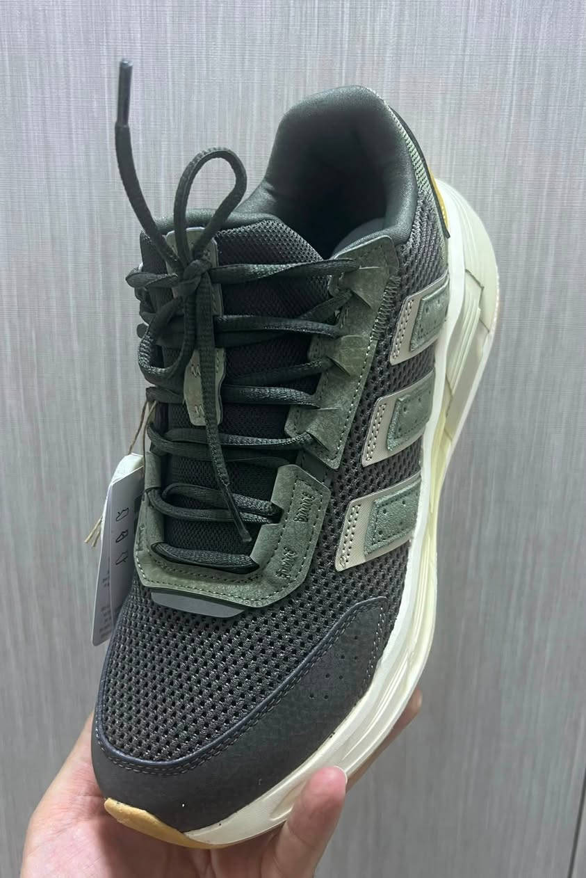 � للبيع – Adidas Astrastar 🔥

👟 أصلي 100% وكالة
📦 جديد بالكارتون
🎨 اللون: زيتوني غامق
📏 المقاس: 42⅔ 

✅ مريح جدًا بفضل تقنية Cloudfoam
✅ مناسب للمشي والاستخدام اليومي
✅ تصميم أنيق وخفيف

💰 السعر: 150 ألف دينار عراقي

📩 للاستفسار خاص او واتس اب
***********

