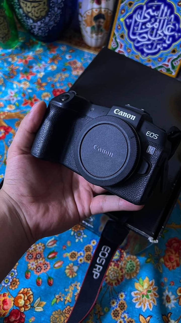 Canon RP للبيع
بالكارتون نظافة 100% 
مكاني بغداد ***********
السعر مليون
