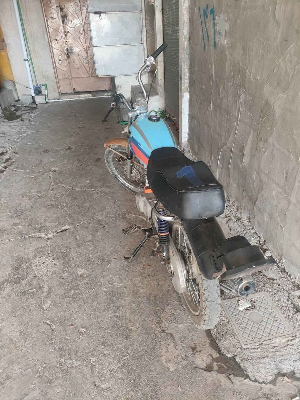 ماطور نامه للبيع السعر 400 بي مجال بسيط مكاني موصل ايسر حي انتصار شارع 30 رقم موبايل *********** بي واتساب
