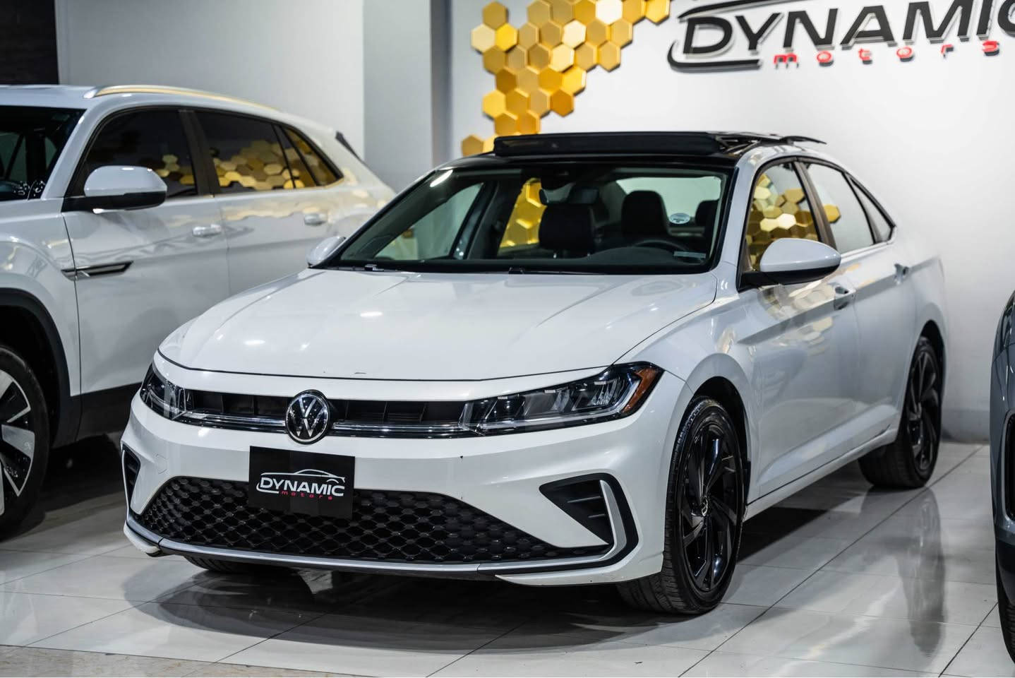 2025 VOLKSWAGEN JETTA, SE SPECAİL
سعر بلاش177$🔥🔥بجم كبس وراء كبس

موديل: 2025
وارد : امريكي 
مواصفات :SE -
‎عدد الأميال : 27,000ميل
الون : ابيض
الون داخل ؛ رصاصي
‏‎سلندر :  V4
صبغ :  باب وراء و جامرلغ وراء   
‎ارباك : فقط بردة
سيارة رقم موقط ٣ شهر بي مجال
مكان اربيل شارع حديد و خشب معرض دايناميك موتورز
‏‎من المعلومات الرجاء التصل علي وتس اب
سعر جدا مناسب 🔥🔥🔥📲📲
                                                                                              *********** - أربيل, العراق

