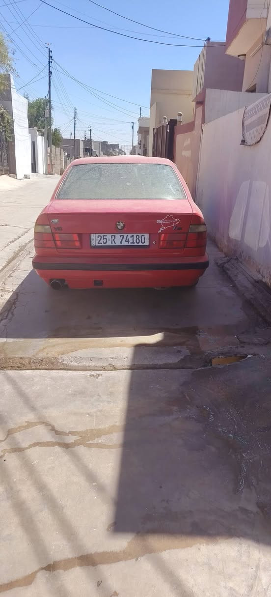 موديل 88رقم كركوك مشروع وطني محرك 20 مفتوح السياره نصبتها تخبل كشن جلد كهرباء جام عادي تبريد ويه السويج صدر تخم تاير باتري صار شهرين من بدلتهم السياره بس الصبح من تشغل شويه ادخن وراها تكطع مكفوله من الضربه والمعجون قطره خياس مابيها ولا معمره علمآ السياره ممغسوله السعر ٤٠ وبيها مجال للطيبين مكان السياره كركوك *********** تحويل ثاني يوم كركوك, العراق
