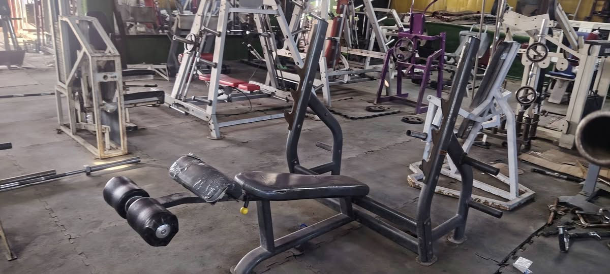 مصاطب امبلص أعلى واسفل للبيع الاستفسار الاتصال على الرقم ***********

