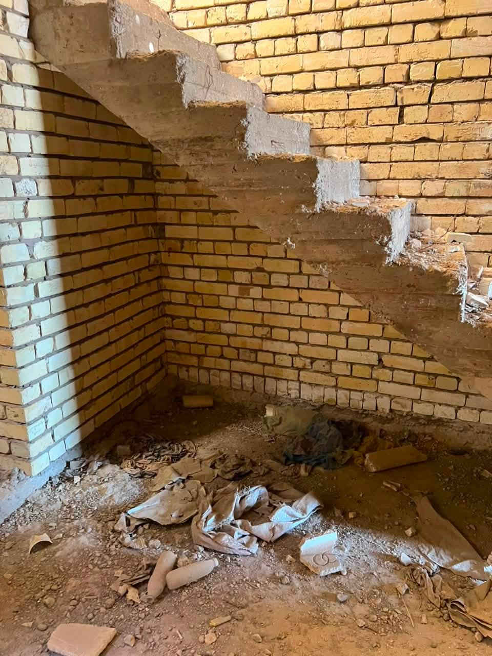 السلام عليكم 

عندي بيت  المساحة ٥٩ 
العنوان  / الحرية الزراعي  شاكر العاني  مقابيل سريع الشعلة 
السعر ٦٠ وبيه مجال  للاستفسار  واتساب فقط 

***********
