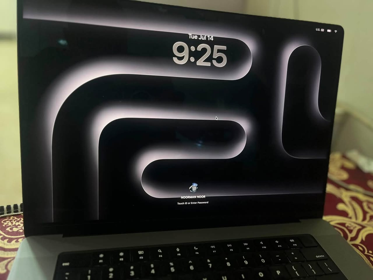 السلام عليكم 

للبيع ماكبوك M1 Pro 16-inch 
ذاكره 512 
رامات 16 
الجهاز كلش نضيف وبطاريته 87% 
مكاني نجف كوفة
للتواصل واتساب:
***********

نص مكتوب في الصور:
- About
- MacBook Pro
- 16-inch, 2021
- Name
- NOORMAN'S MacBook Pro
- Chip
- Apple M1 Pro
- Memory
- 16 GB
- Serial number
- GF27X1DQWG
- Coverage Expired
- Details...
- macOS
- macOS Tahoe
- Version 26.5
- Displays
- Built-in Liquid Retina XDR Display
- 16-inch (3456 x 2234)
- Display Settings...
- Storage
- Macintosh HD
- 34.68 GB available of 494.38 GB
- Battery Condition Normal Mac batteries, like all rechargeable batteries, are consumable components that become less effective as they age. Maximum Capacity 87% This is a measure of battery capacity relative to when it was new. Lower capacity may result in fewer hours of usage between charges. Learn More... Done