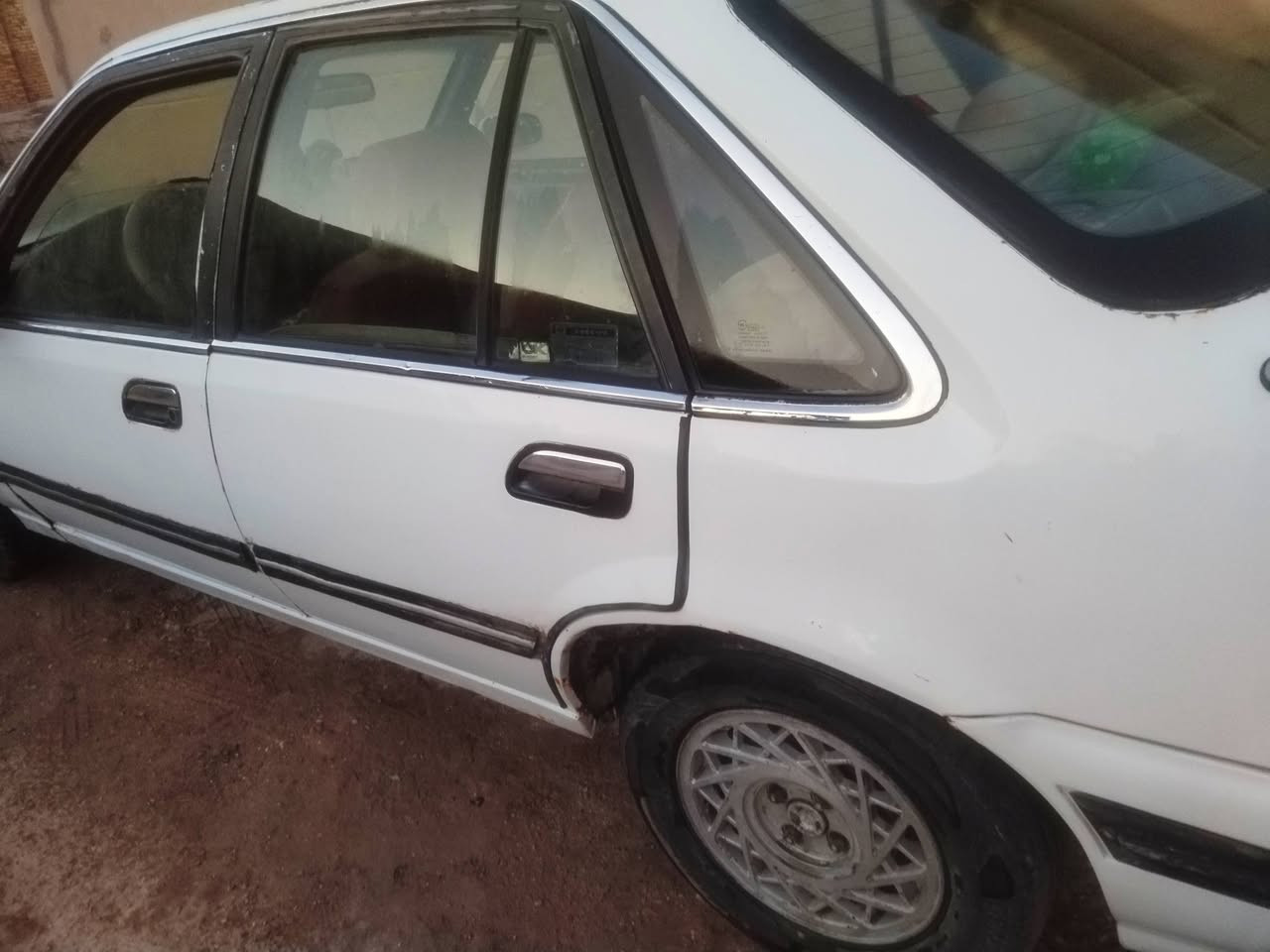 السلام عليكم سياره برنس موديل 95للبيع رقم بابل 
انكليزي مكينه كير خير من الله  السعر 20 وبيه مجال الستفسار اتصال واتساب ***********
مكان السياره بابل

