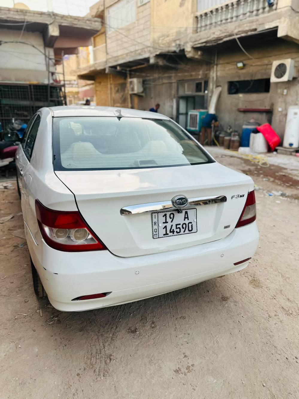 بي واي دي F3 • ٢٠١٢ • ورقة