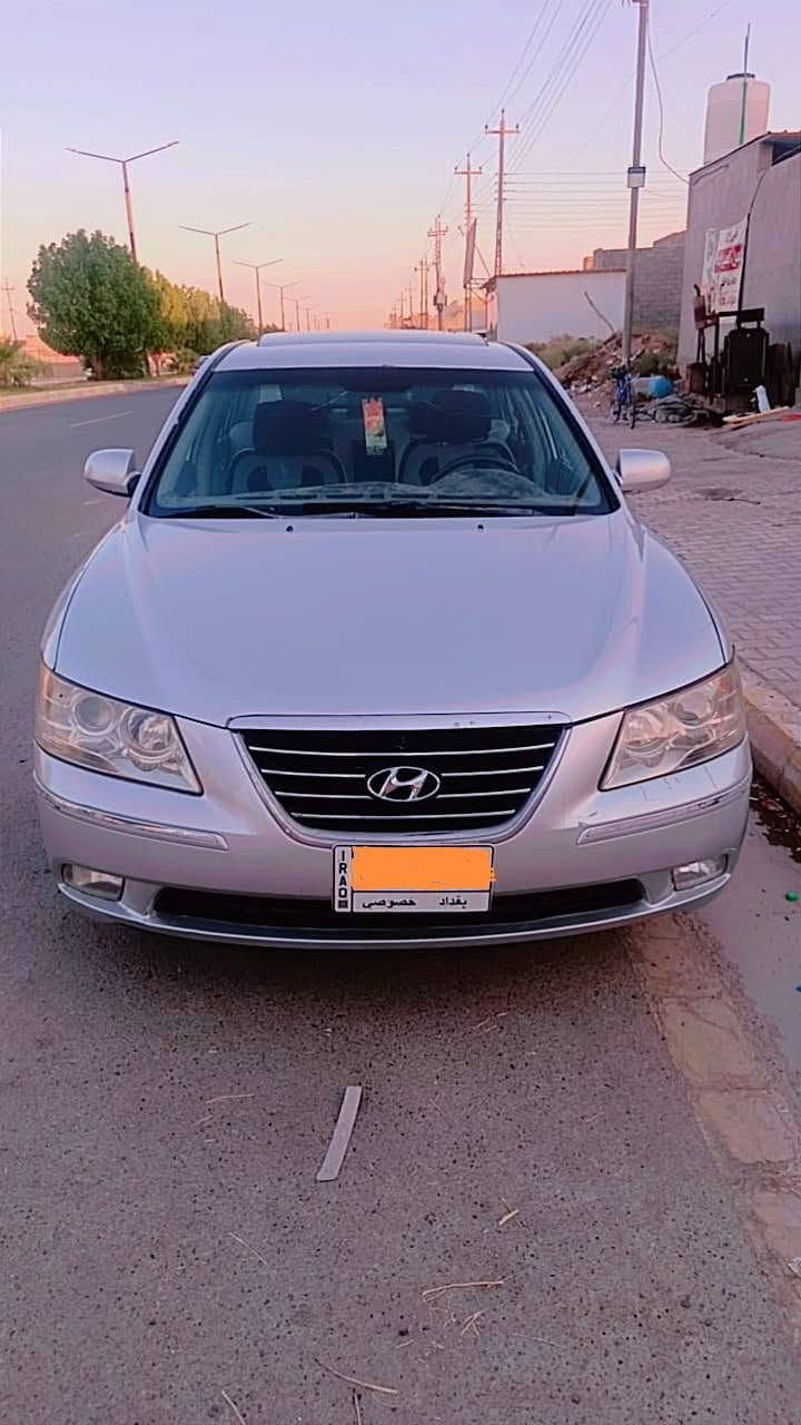 سوناتا 2006 
6سلندر مكينة 3300 المرغوب 
رقم بغداد 
صبغ حزام جمالية نضافة 90 بالمية
مكينة تبريد راديتر تخم تاير تبديل كله جديد 
سيارة خير من الله مال جناي تشغل وتطلع ما تخلي عليها دينار
سعر 90 $بيها مجال 
للتواصل ***********
واتساب ***********
