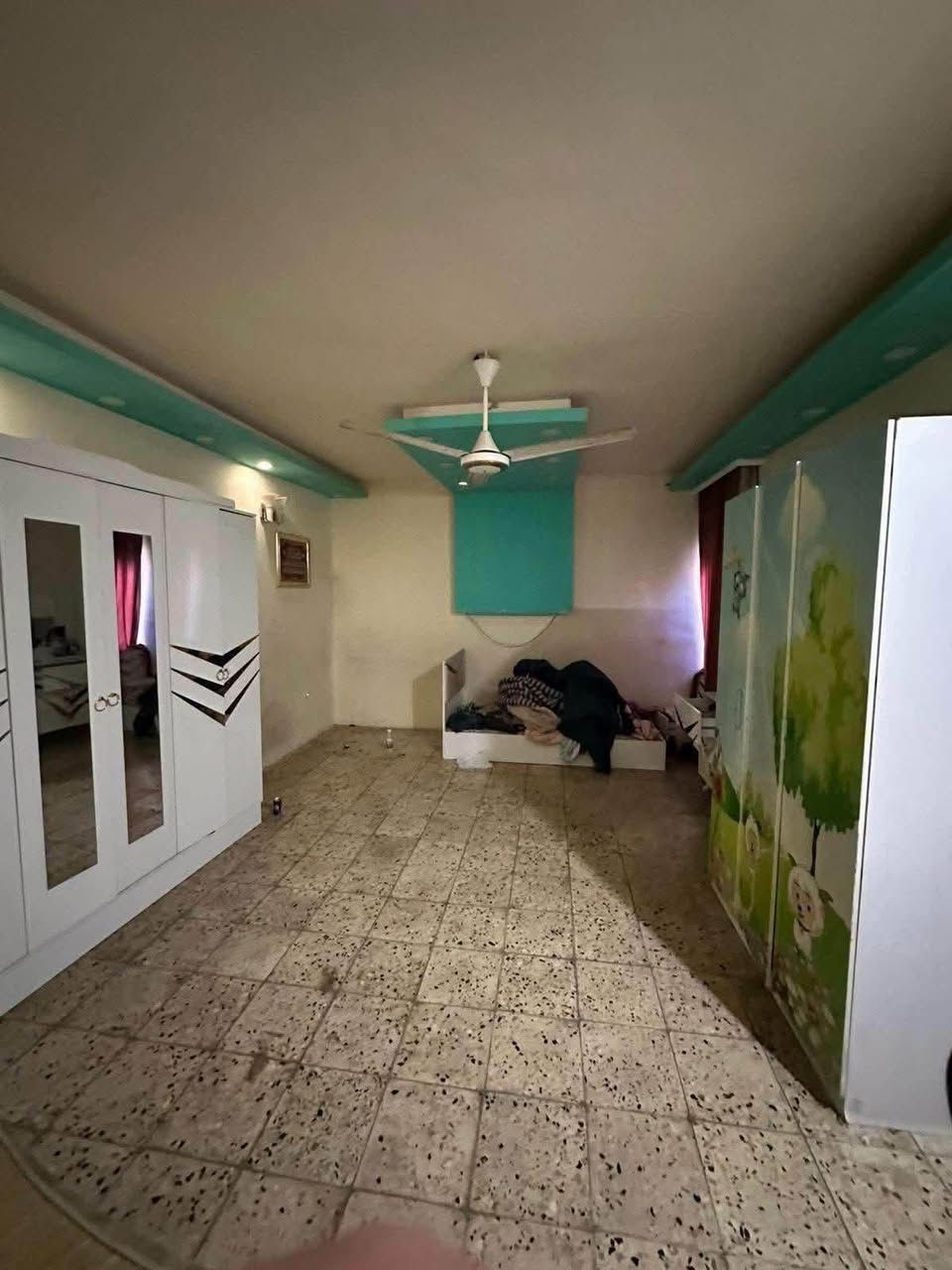 🏡 للإيجار – بيت مؤثث مميز في السيدية
✨ مساحة 300 م²
🛏️ 5 غرف نوم
🛋️ صالة واسعة
🍽️ مطبخ متكامل
🚿 جميع الخدمات متوفرة
📍 السيدية – خلف صيدلية بر الدواء
💰 الإيجار: 2,500,000 دينار شهريًا

بيت واسع ومؤثث بالكامل، جاهز للسكن، ومناسب للعائلات الباحثة عن الراحة والمساحة والموقع المميز.

📞 للاستفسار والتواصل:
***********
***********
