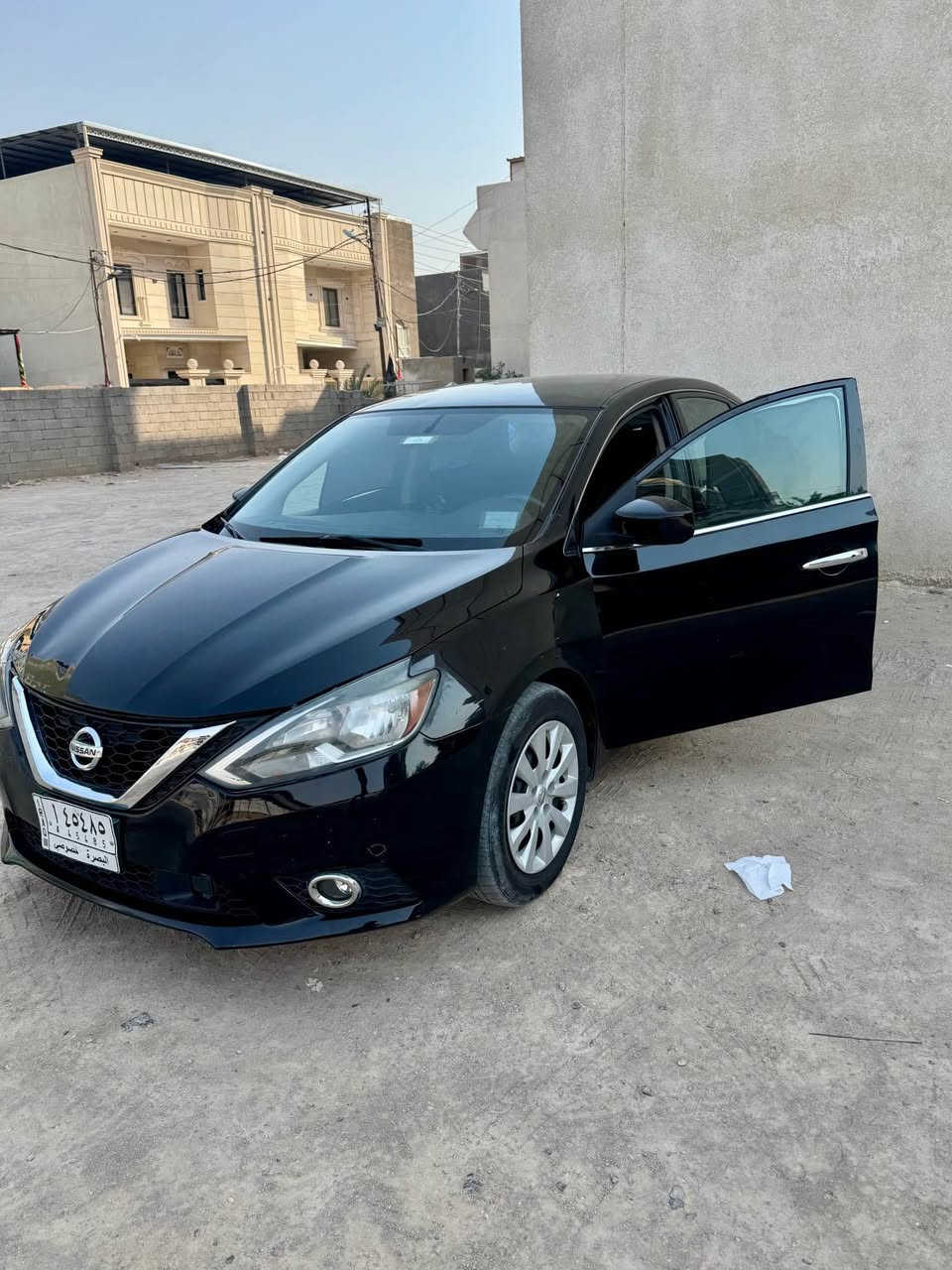السلام عليكم للبيع 
نيسان سنترا 2019 sv
السيارة ماشية 103 ميل
ضرر السيارة الصندوك موجود الحادث بالصور 
الايرباكات كلها سليمة
المواصفات :
بصمة  مثبت السرعة كاميرا خلفية  شاشة  رادار امامي
بصره حره تحويل ثاني يوم السعر 96 وبيها مجال
*********** البصرة, العراق
