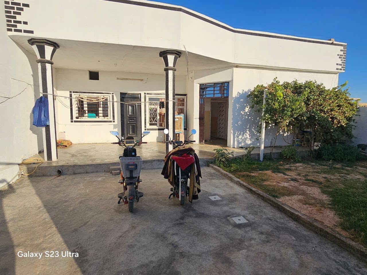 بيت للبيع
طابو زراعي
المساحة 300 متر
حي المستقبل بگاع شاكر احمد الدوري يبعد عن السايدين 50 متر
خدمات كاملة ماء كهرباء مجاري
موقع راقي جدا
السعر المطلوب/48 مليون وبي مجال للشراي
سعروا قبل فترة چان فوگ الخمسين يجيب بس راعيوا محتاج ويريد يبيع هسة
للاستفسار الاتصال/***********

