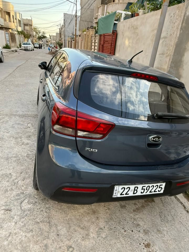 السلام عليكم 
سيارة كيا ريو جنطة 2019 خليجي محرك 14 كير اي تي مرغوب 
ضرر بيها بخ صبغ على جاملغ اليمين فقط 
مواصفات تبريد +امرايه شفط +شاشه +جامات كهربائيات + تحديد السرعه + تحكمات استيرن 
رقم اربيل  السعر 110 

واتساب ***********
