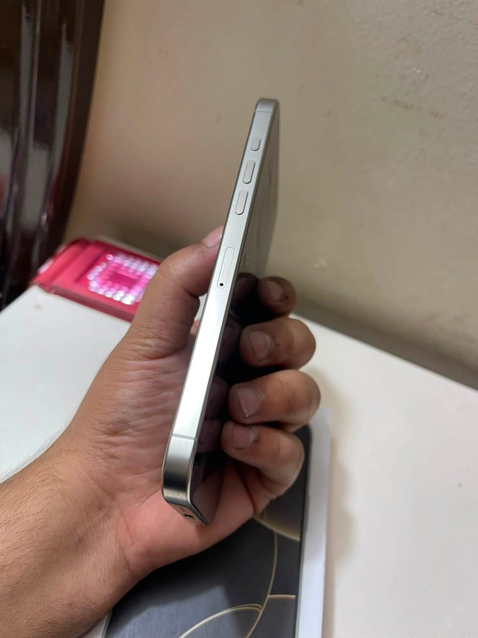 ايفون ١٦ برو ماكس ذاكره ٢٥٦ بطاريه ٩٢ جهاز كلش نظيف ويا كارتون تاخذه من بيتي لا مفتوح ولا مصلح 

سعره ١٢٤٠ قفله 
مكاني بغداد. سيديه 

*********** واتساب
