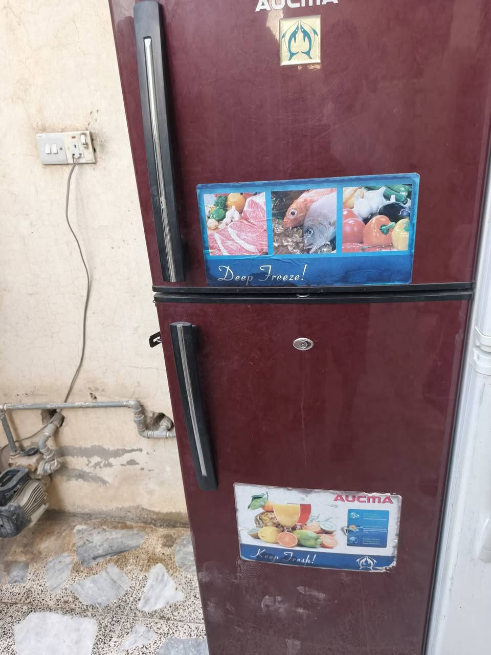 ثلاجات شغاله للبيع بسعر مناسب***********
