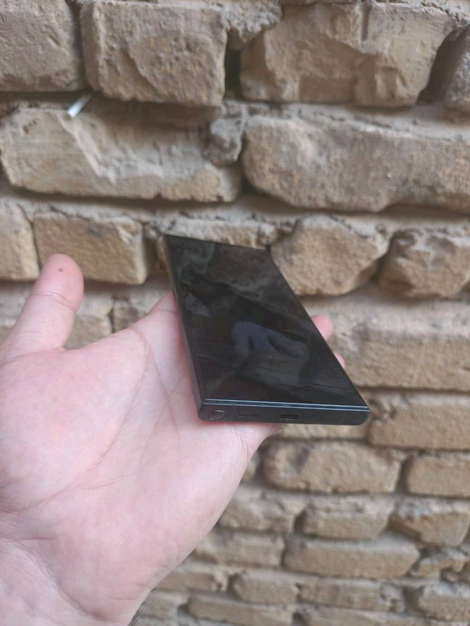 سامسونج جالكسي نوت 20الترا مبدل شاشة  
سعر 260الف موجد مراوس
 ماعدي توصيل مكان بغداد الرشاد 
ذاكرة 256 رام16  يشغل 90فريم ببجي  
رقم *********** موجود واتساب
