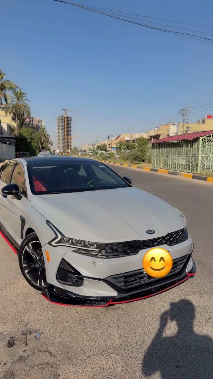 سلام عليكم K5  جيتي لاين فول 
ماشيه 70 ميل 
مكينه كير تفحص وتشوف 
بدون ضربه حادثه بل صور 
وبيه ملاحضات بسيطه 
مكاني بغداد ***********
ب138
