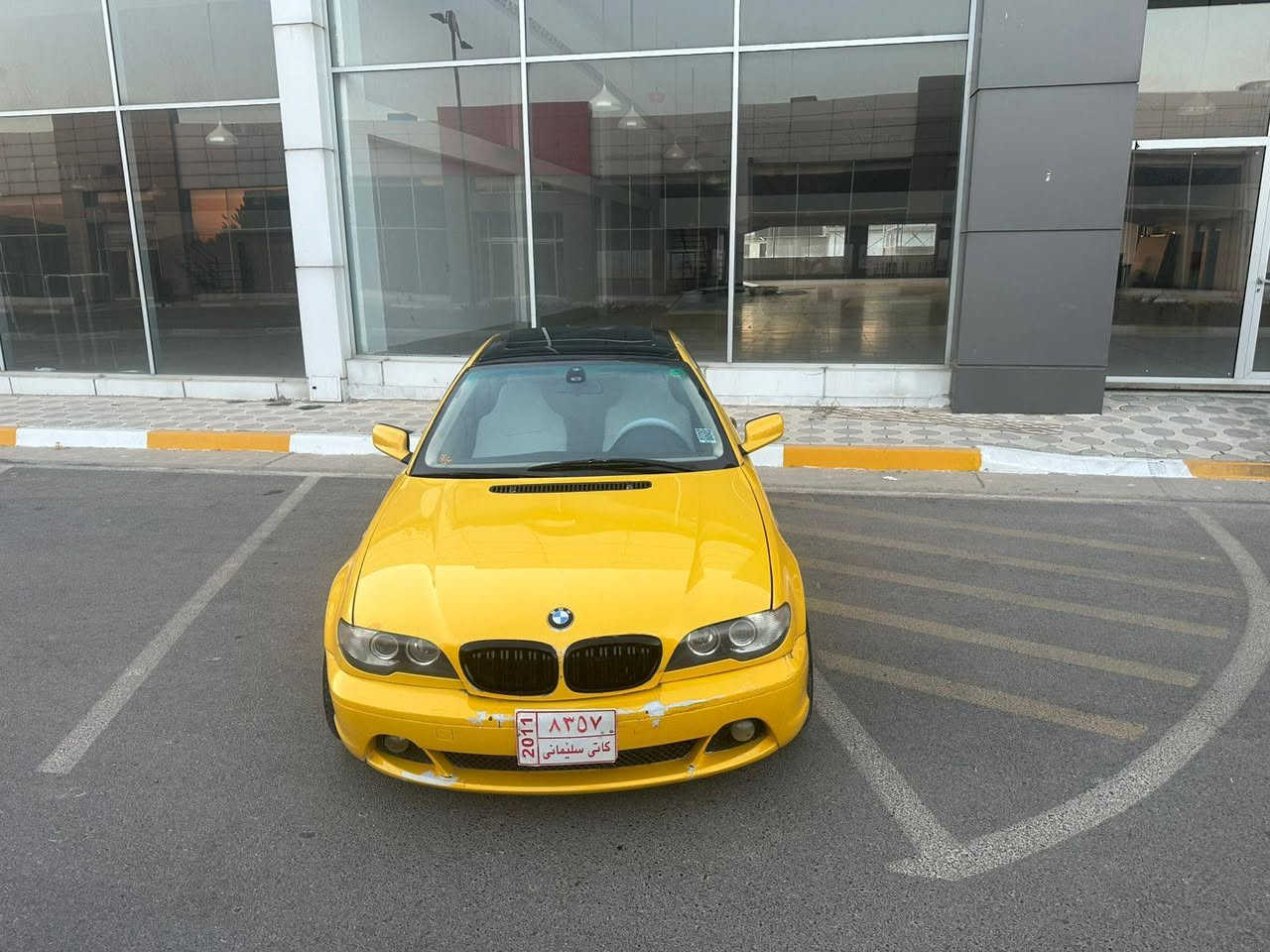 سەرەتا بەناوی خوای گەورە                              بی ئێم سةقةر                 528   BMW
موديل ٢٠٠٦ 
سپورت و دوو دەرگا 
پةردة 
سلايد 
كوشن جلد 
ناو زةرد 
سوكان ڤوليوم 
جام كارةبا 
فورميكا 
٣گير 
توماتيك 
عادي 
سپورت 
تةحدید سورعة 
تةبريد لەسەر سیوچ  
لايت ئوتو وزينون 
مةكينةي ٥٢٨  
مەنەفێستی اسڵی و 
کۆدی بۆکراوە و 
بارکۆدی وەرگرتوە 
گيرو مةكينةي مةزبوتة
بەشەرتی فەحس و فیتەر 
سعری ۳٦ گەڵاو کەمێک مجال
بۆ پەیوەندی   *********** السليمانية, العراق
