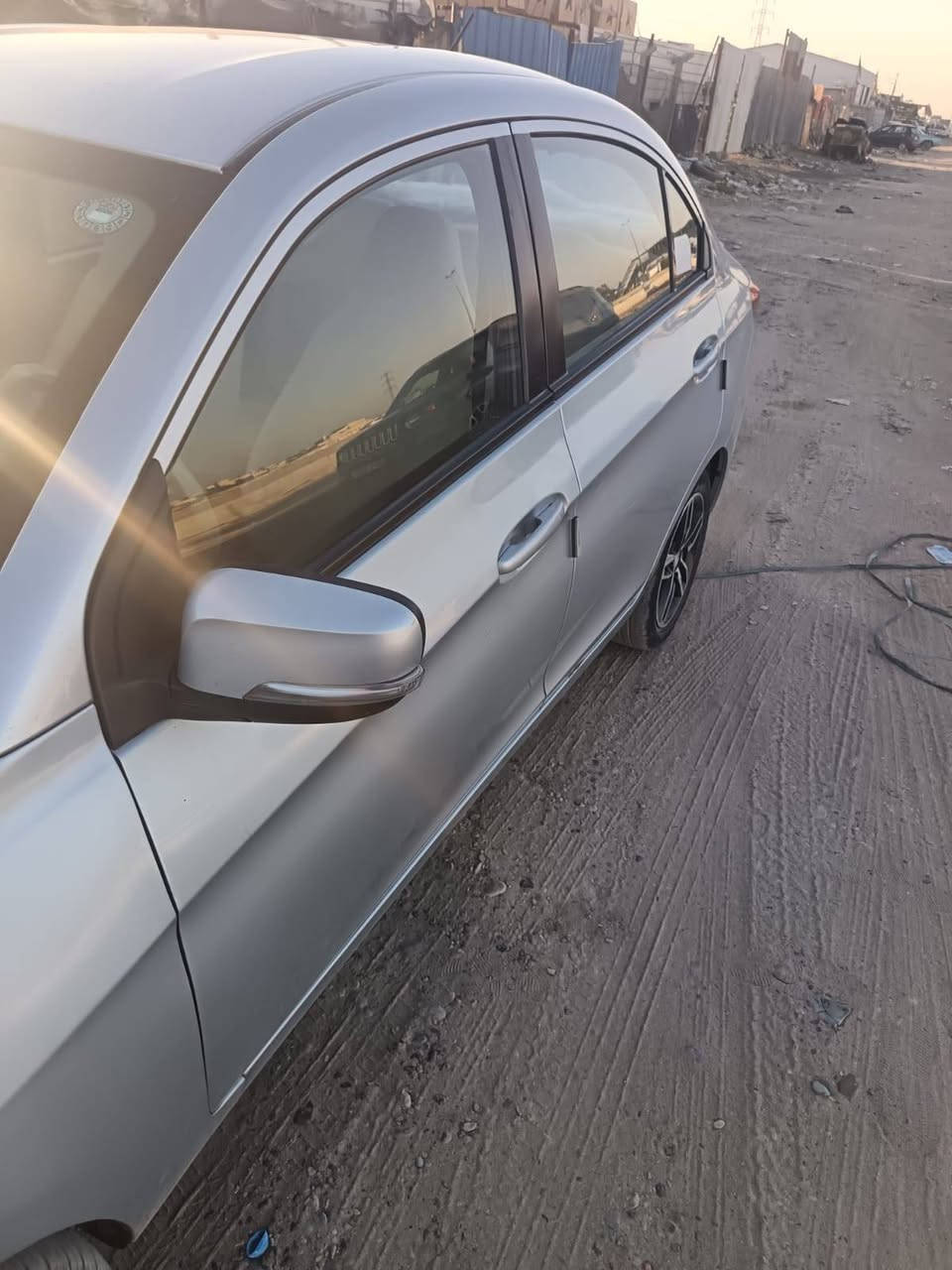 سلام عليكم عندي سياره بروتون ماليزي 24 رقمه اربيل تحويل ثاني يوم سياره قتصاديه بل صرف بانزين مكينه 1500 تبريد ثلاجه مواصفات حلوه سعره 95 وبيه مجال مكان بغداد ***********
