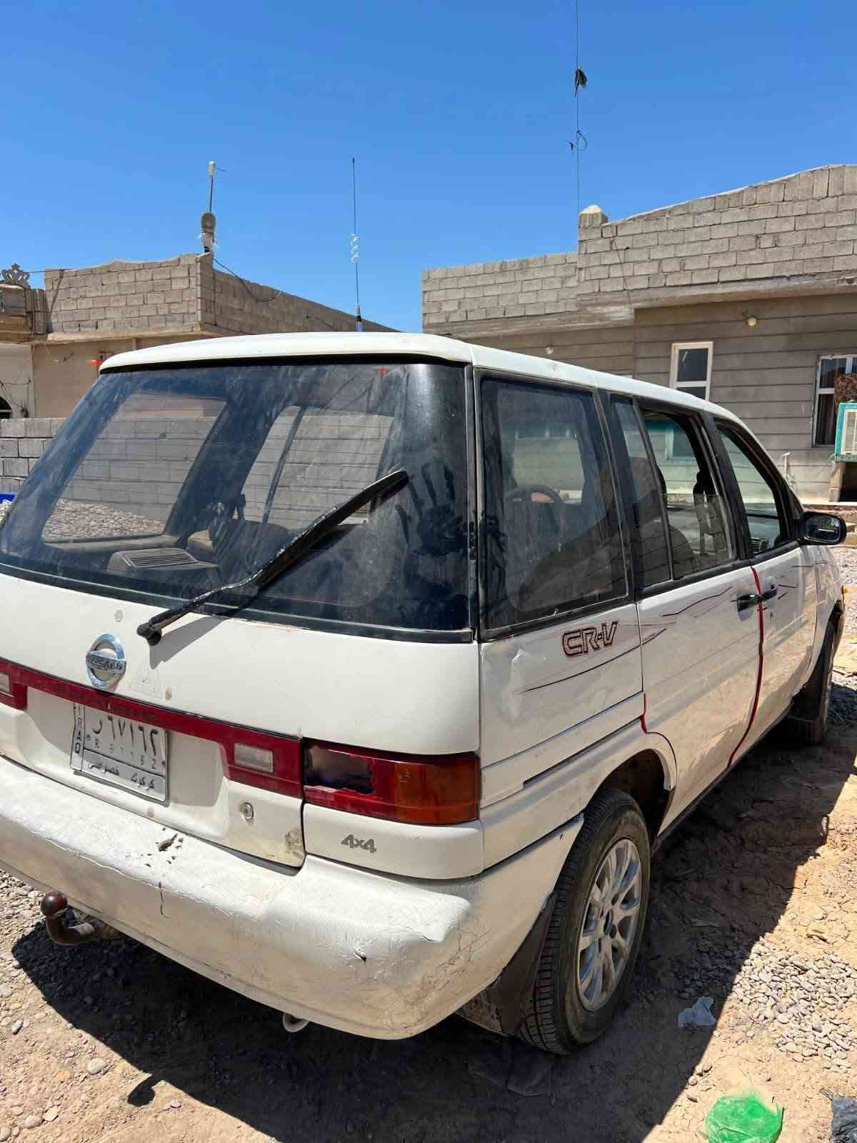نيسان موديل 1996 رقم كركوك ألماني سنوية عضم عاج شرط التحويل والوكالة السعر ١٧ وبيها مجال رقم الهاتف *********** العنوان كركوك الحويجة
