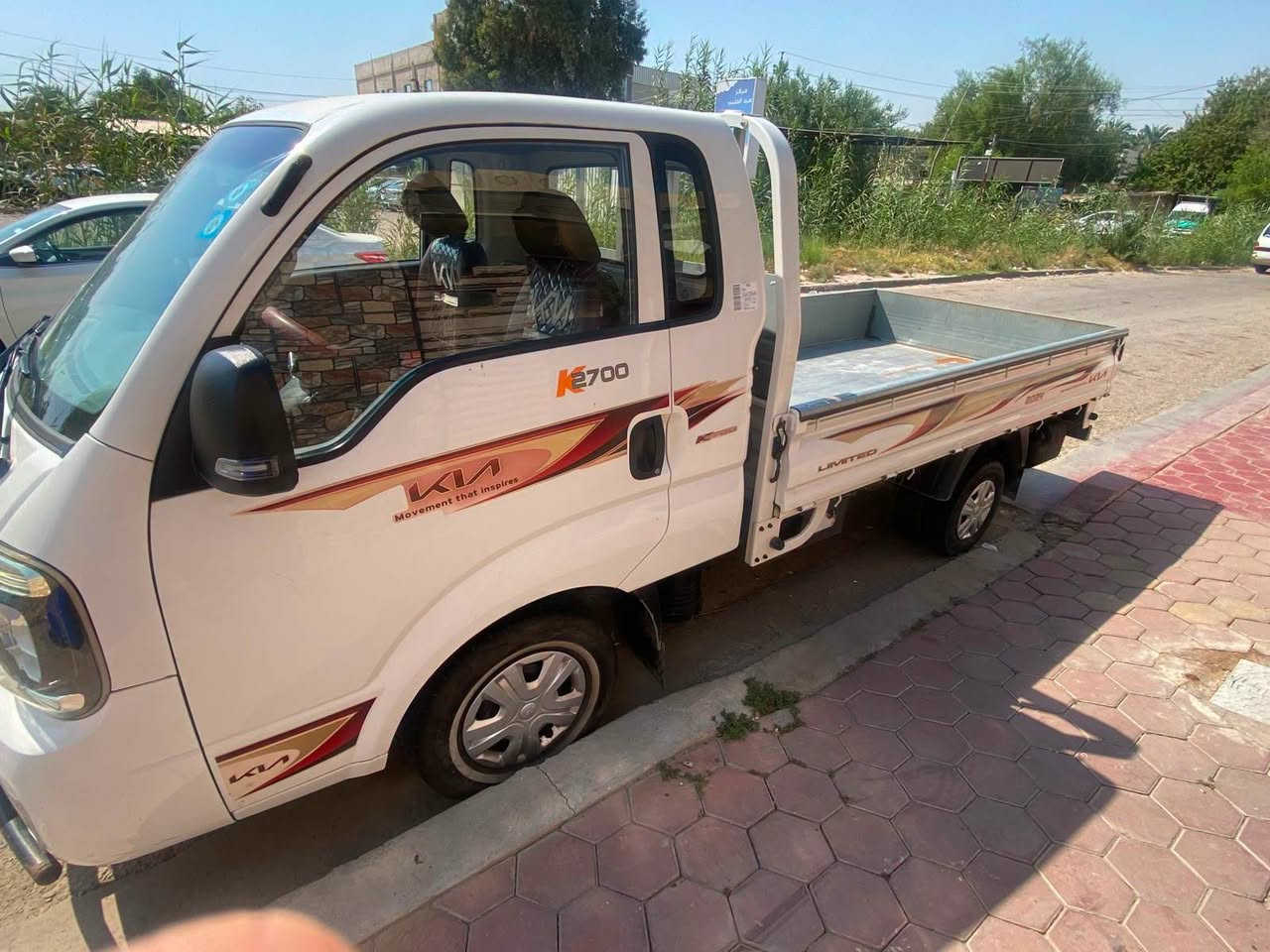 كيا بنكو 2024
رقم بغداد 
ممشا 38،000km
 2700
السيارة مكفولة كفالة عامة من كلشي وين تحب تفحص افحص 
مكانها بغداد الحارثية 
للاستفسار رقم صاحبها ***********
