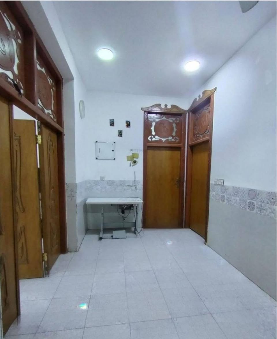 بيت للبيع في الحله 420 متر  بين البشناوه والدبله 
السعر خاص اتصل عل رقم  ***********
