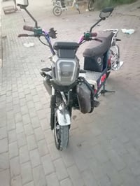 دراجه شحن • موديل ٢٥ • بطاريات ٦
