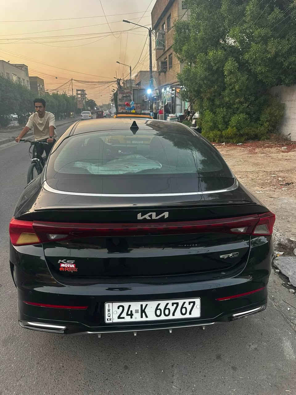 السلام عليكم اخوتي للبيع K5 جيتي لاين 2022 فول.عده البنراما حادثها طخات بدون دواخل بيها سونار جديد  شواصي لغود سليمه ماشيه 65 رقم دهوك مميز تحويل او وكاله السياره جاهزه كير مكينه مكفولات السعر 119 قفلها مكاني بغداد الحريه ***********

نص مكتوب في الصور:
- *********** 8/8/2026 6:17:56 PM - admin - 100-000338 صبغ بارد خدوش تبديل جانب علوي معلومات السيارة نوع المركبة كي 5 رقم المركبة 66767 موديل المركبة 2022 لون المركبة اسود رقم الموبايل *********** الاسم الكامل سجاد صبغ + معجون في الخلف الصندوق مفتوح جانب خلفي رصعات + خدوش في القمارة جانب امامي صبغ + معجون في الامام البنيند مفتوح جانب ايسر صبغ + معجون + كلير في الجانب الجامع الامامي + الباب الامامي مفتوحات جانب ايمن تبديل + صبغ + معجون + كلير في الجانب تم الفحص من قبل الفني المختص ..... رصعات + خدوش في السيارة