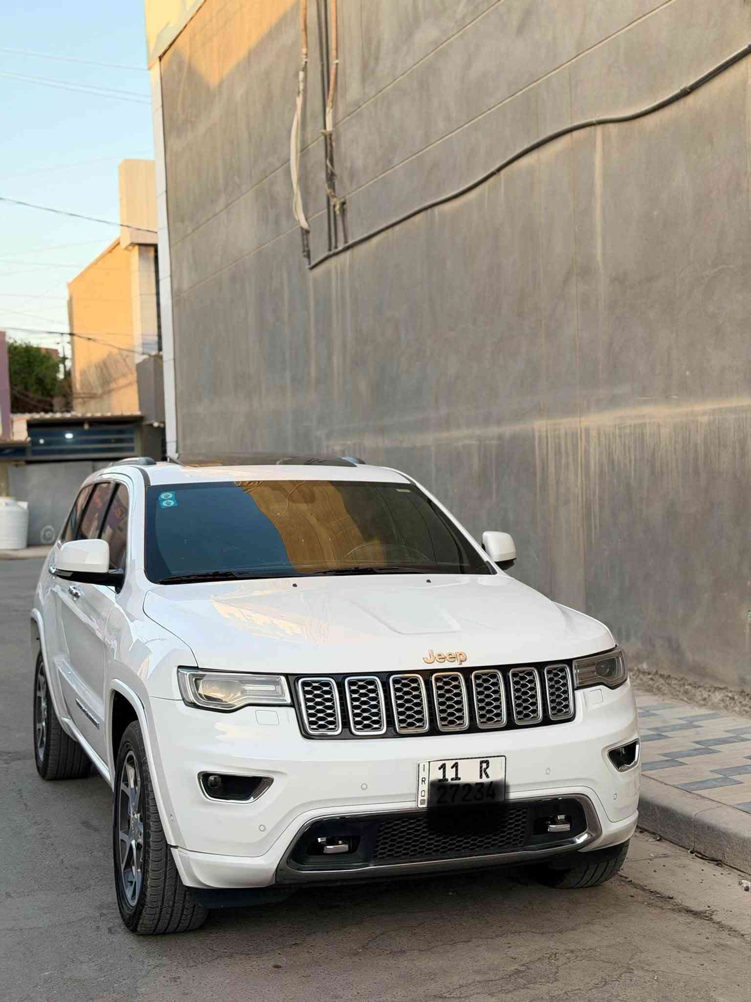 جيب موديل 2021 خليجي رقم بغداد باسمي
فول مواصفات اوفر لاند مكفوله كفاله عامه 
3شاشات داخل مشمشي حساسات جكات رادارات بانراما اعلى فئه السعر 268 وبيها مجال
***********

