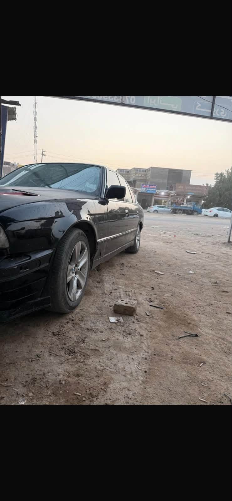 سلام عليكم بيم 520اصل 530
كير ومكينه كفاله جدد
ناقصها بنيد صبغ بس مغللفه ورديتر تبريد
ودعميه نكسرات امامي وجكمجه
دعميه خلفيهm
ويلات رياضي 
بنيد رياضي
سياره فتحه 
كهربيات جهازه 
كلشي شغال 
بجم عريض
حداديه نص عمر

غرفتها عند دوشمجي كلها جلد فول 
بطاين فول
سعر 30 ورقه
بيع فقط ناقد
رعيها بل حله مدور ثاني يوم
*********** 
***********
